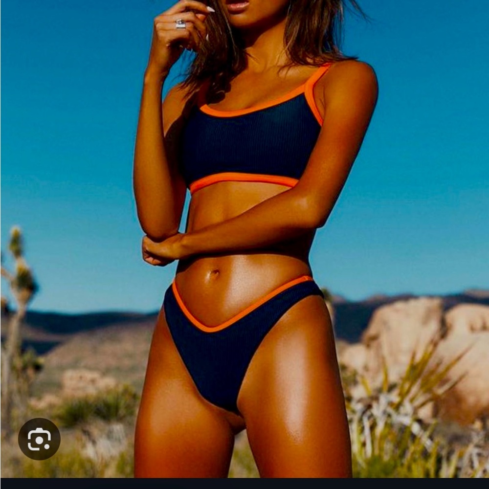 NWT TJ swim top size small - navy and orange